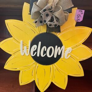 Yellow Sunflower Welcome Sign